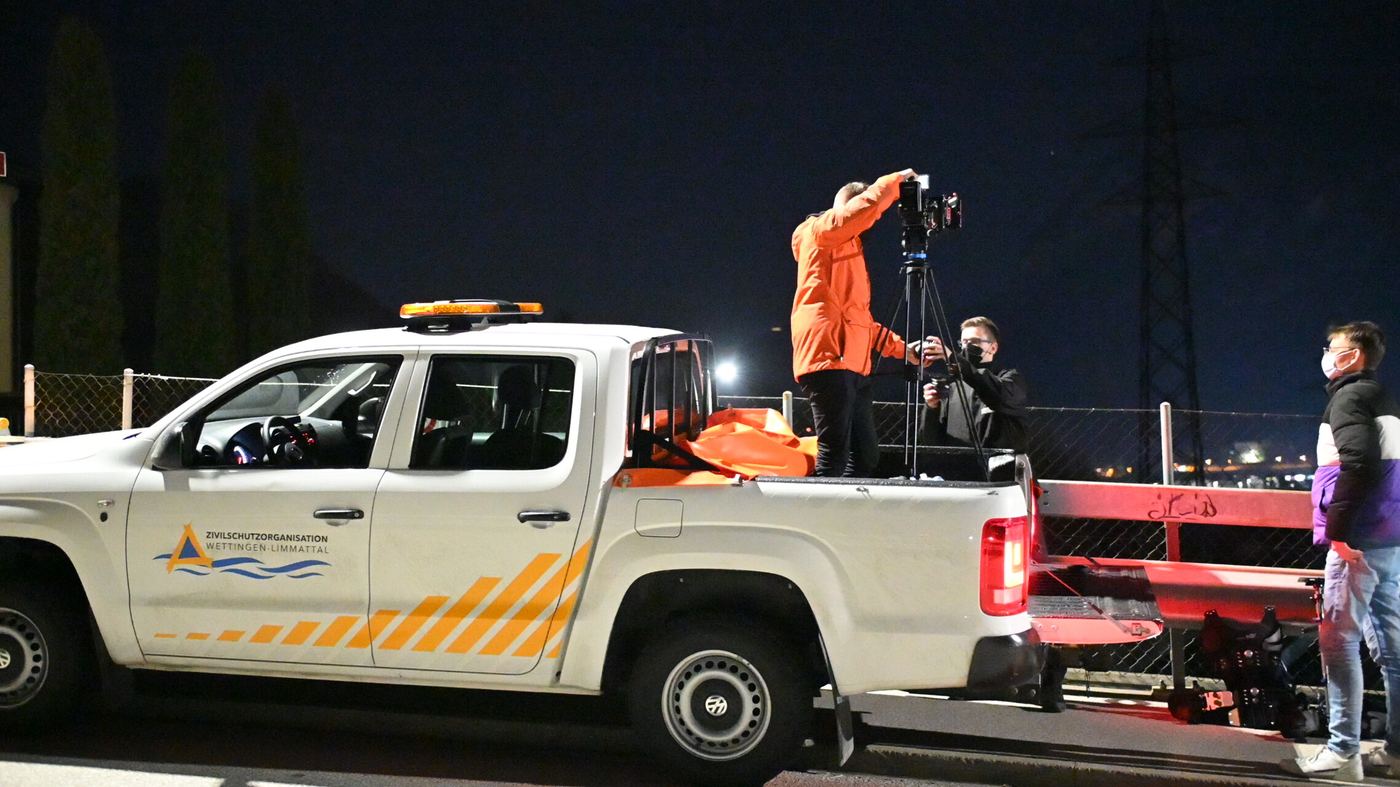 Tournage depuis le pont d’un pick-up